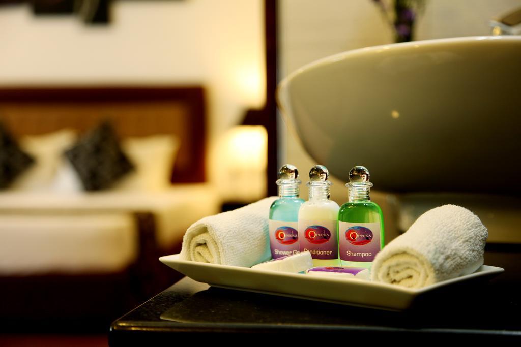 Oreeka - Katunayake Airport Transit Hotels Room photo